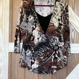 Notation’s Brown, Black and Cream Faux Wrap Top. P2P 20-26 length 23.5. SIZE XL
